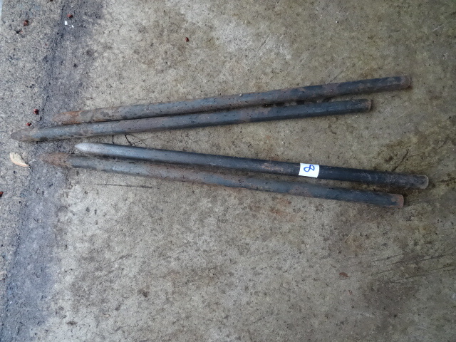 lot 8 image: 4 Cement Forming Stakes