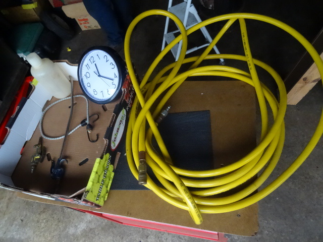 lot 17 image: 12 Air Hose. Air Blowers