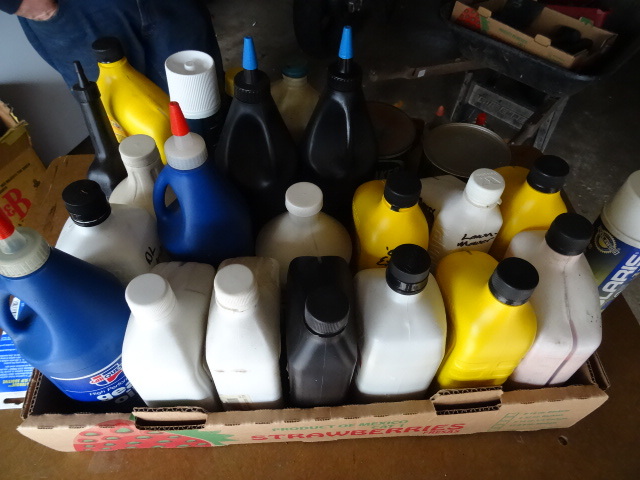 lot 68 image: Automotive Fluids