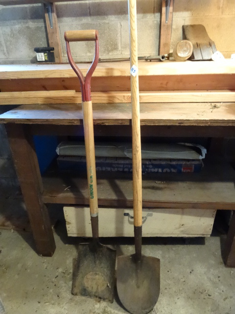 lot 115 image: 2 Shovels