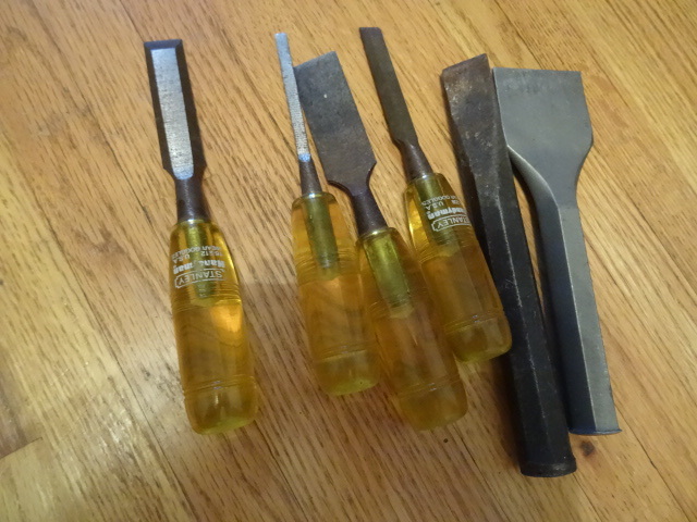 lot 123 image: Misc Chisels