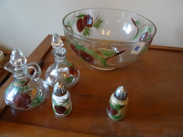 lot 162 image: Salad, Bowl WSalt and Pepper,