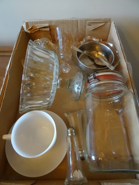 lot 165 image: Glassware Misc, Sugar Creamer,