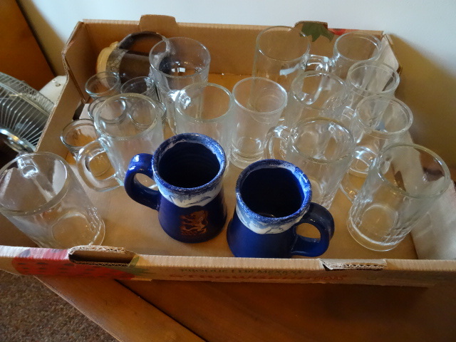 lot 185 image: Glass Beer Mugs