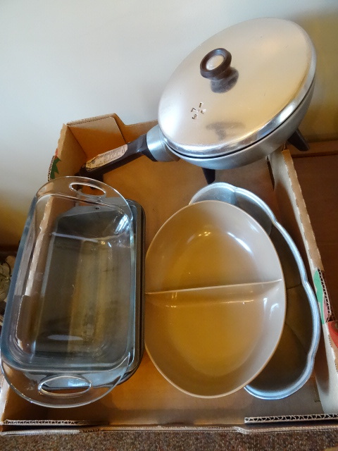lot 188 image: Electric Skillet, Bread Pans, Misc