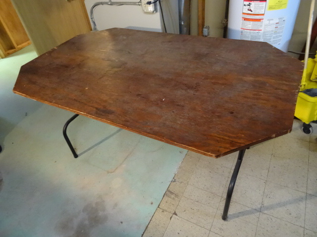 lot 207 image: Folding Table 72 X 36 X 30