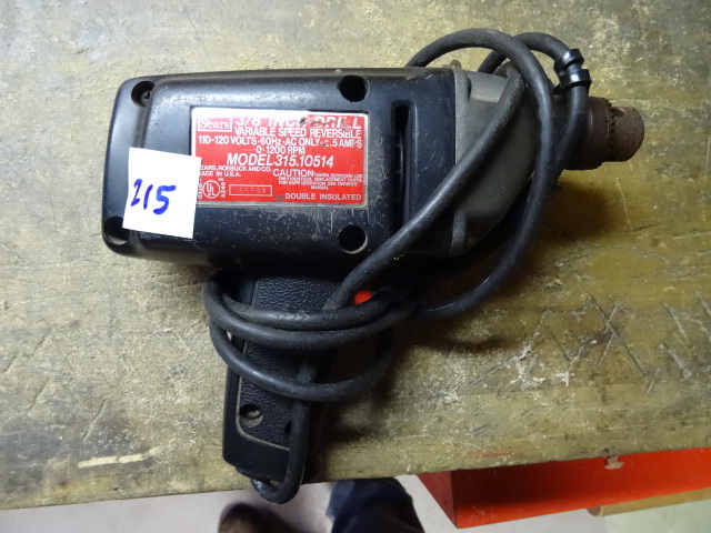 lot 215 image: Craftsman 3 Drill