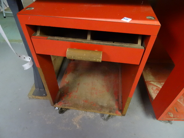 lot 219 image: Tool Box on Wheels One Drawer