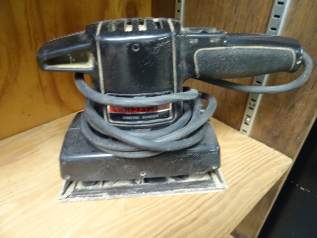 lot 222 image: Craftsman Orbital Sander