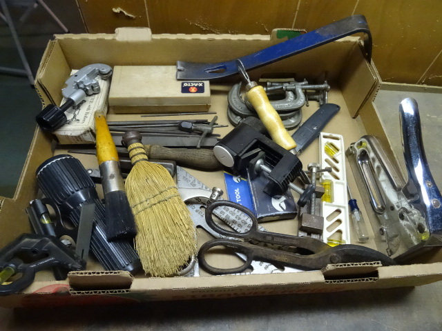 lot 225 image: Misc Tools