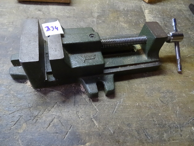 lot 234 image: Drill Press Vice