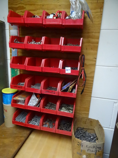 lot 257 image: Misc Bins, Plastic Hardware