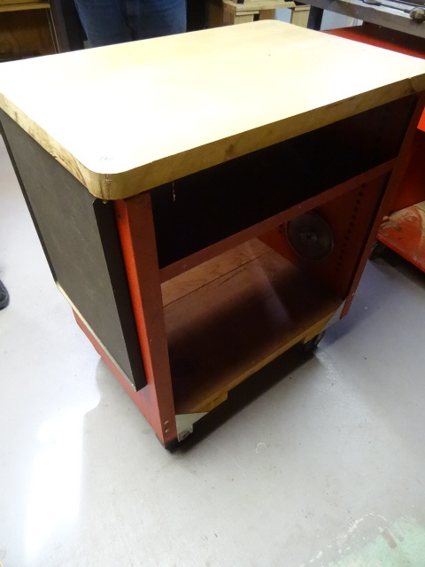 lot 262 image: Rolling Metal Cabinet WWood Top