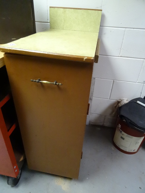 lot 263 image: Rolling Cabinet WOne Drawer