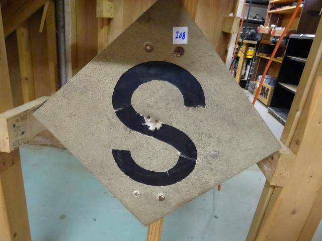 lot 268 image: Vintage Metal Railroad Sign