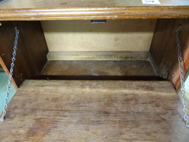 lot 269 image: Bread Box Vintage Wood