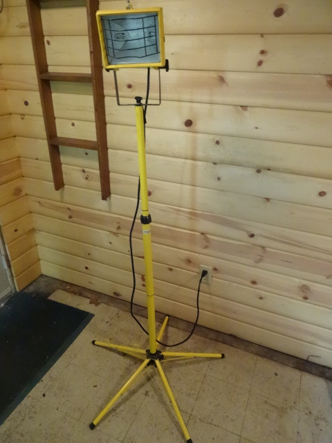 lot 273 image: Spot Light Halogen Shop Light
