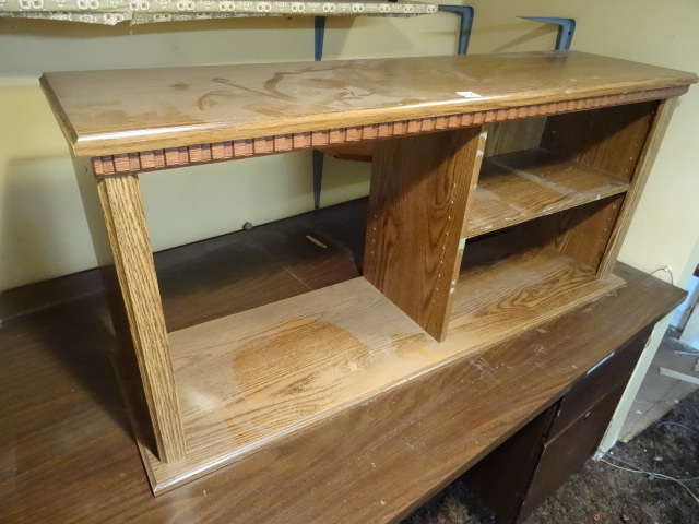 lot 275 image: Wood Desk Top Oak Shelf Unit