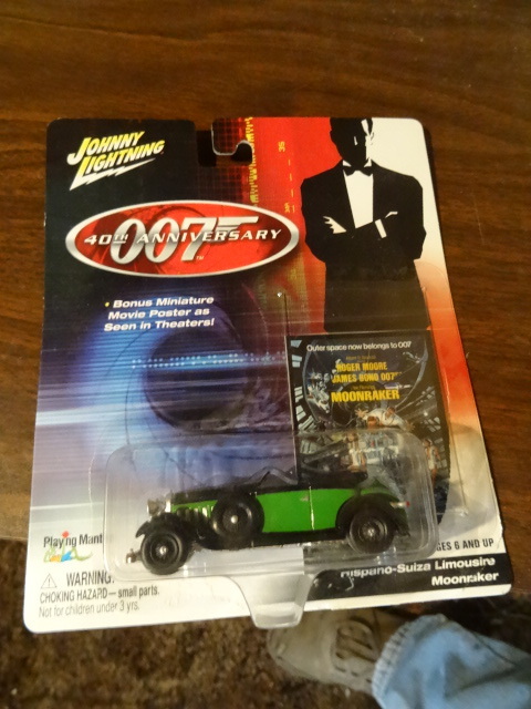 lot 285 image: 1 Johnny Lighting 007 40th Anniversary
