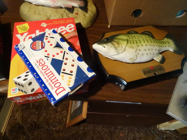 lot 308 image: Misc Games, 2 Big Mouth Billy Bass Sing