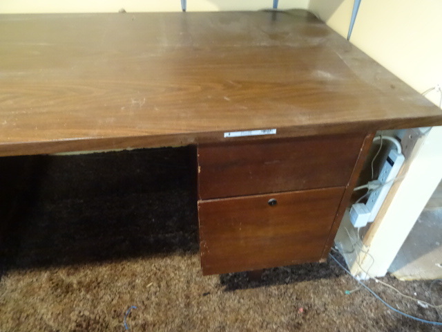 lot 277 image: Office Desk 72 X 36 X 29