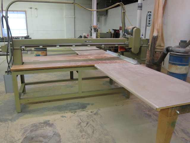 lot 1 image: Beam Saw