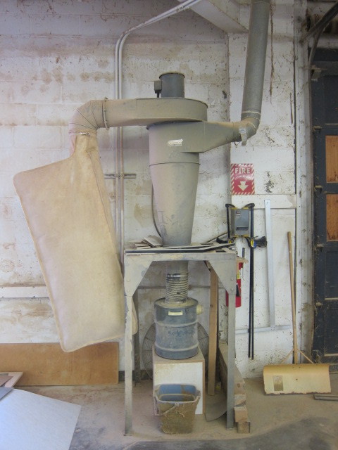 lot 10 image: Dust Collection System