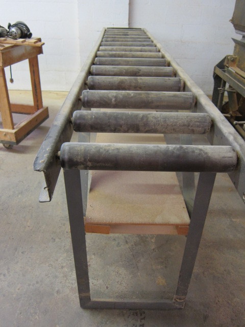 lot 14 image: Roller Conveyors