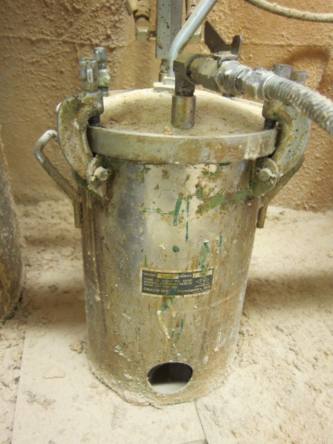 lot 17 image: Adhesive Sprayer System