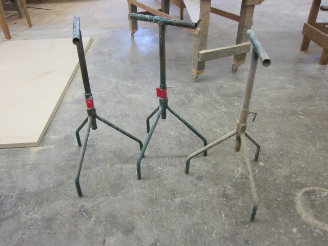 lot 29 image: Support Stands