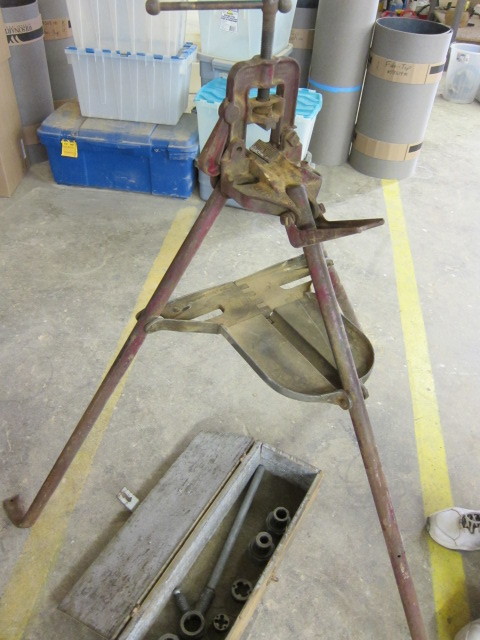 lot 34 image: Pipe Stand and Dies