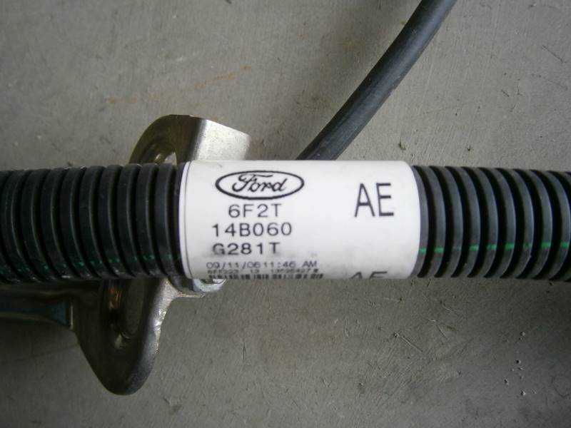 lot 7 image: Wiring Harness for Ford Service Truck