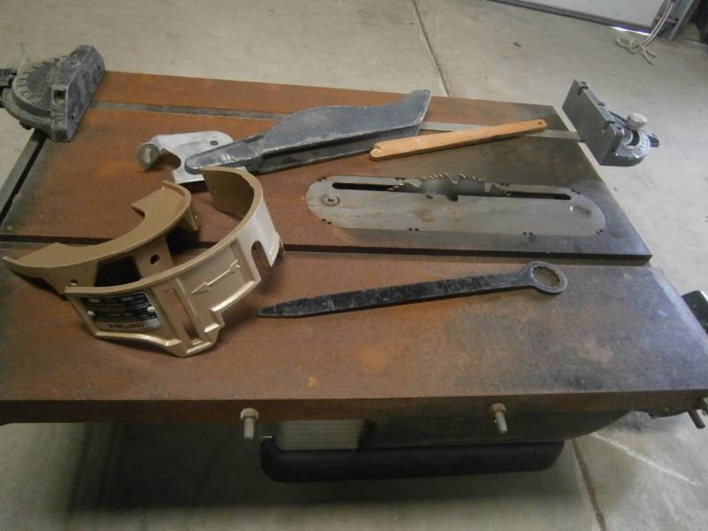 lot 10 image: Craftsman Table Saw
