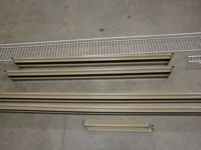 lot 26 image: Pallet Rack Pieces Wire Selves and Brackets