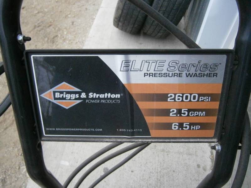 lot 27 image: Briggs & Stratton Pressure Washer