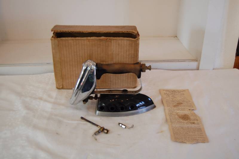 lot 12 image: Vintage Iron