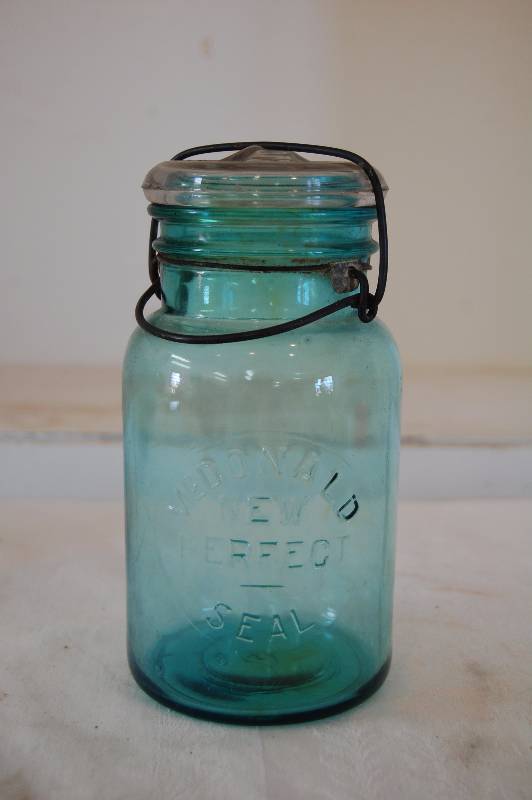 lot 32 image: Blue McDonald Mason Jar