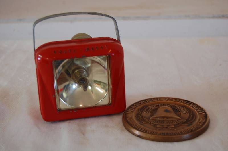 lot 33 image: Vintage Electric Lantern and Commemorative Coin