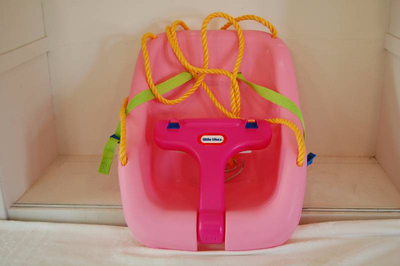 lot 96 image: Childs Swing Seat