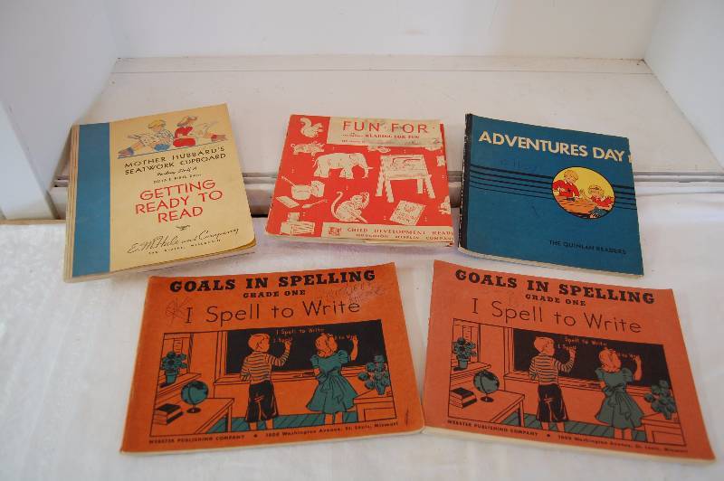 lot 105 image: Vintage Childrens School Books
