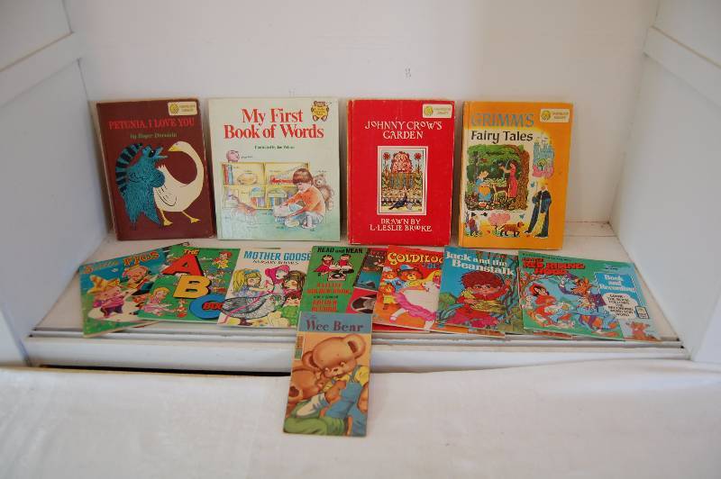lot 107 image: Vintage Childrens Books