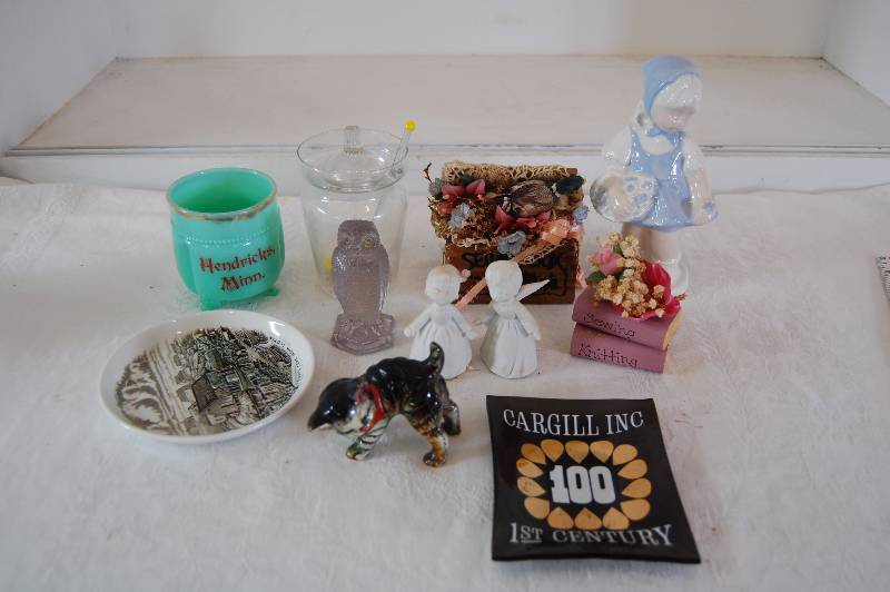 lot 138 image: Assorted Home Dcor