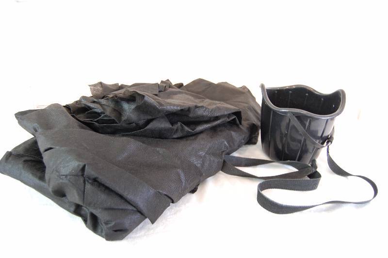 lot 164 image: Small Bucket and Black Liner