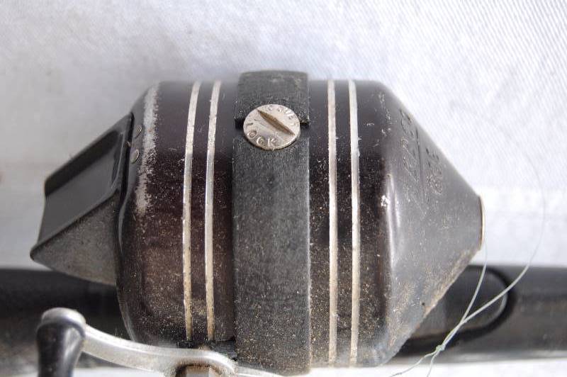 lot 293 image: Ice Fishing Rod & Reel