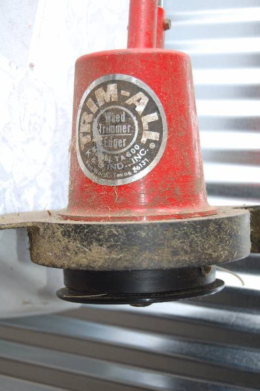 lot 308 image: Electric Weed TrimmerEdger