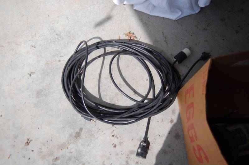 lot 316 image: Box of Misc Items