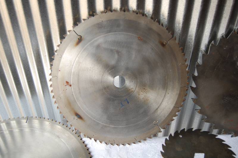 lot 249 image: Assorted Saw Blades