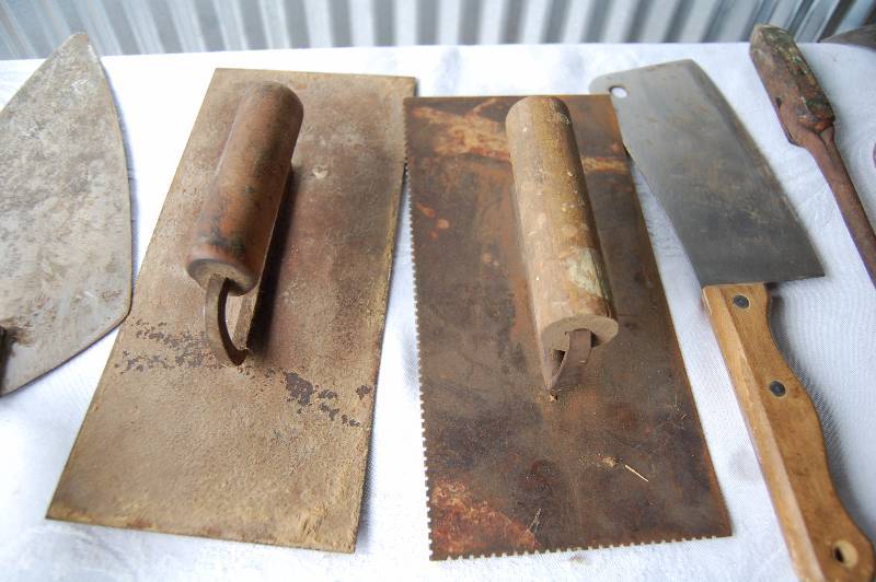 lot 255 image: Misc Trowels