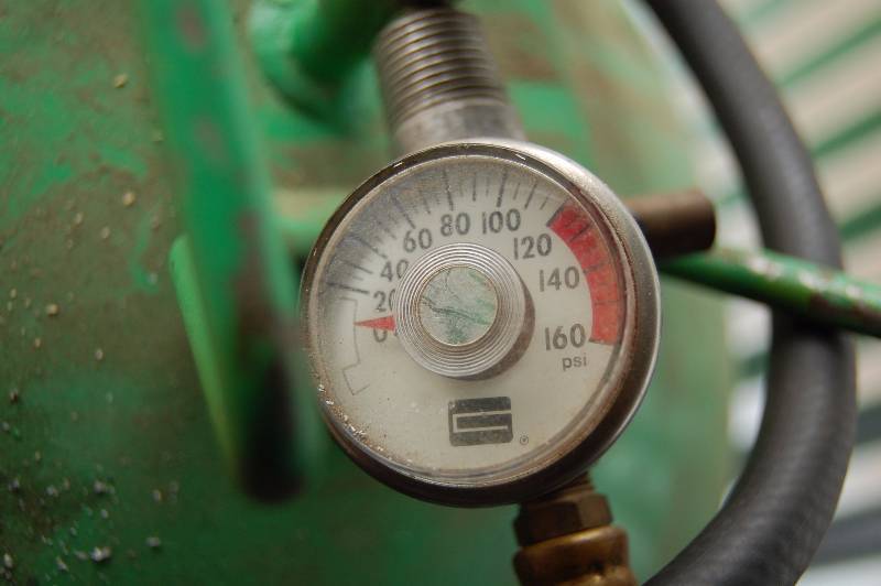 lot 260 image: Air Tank