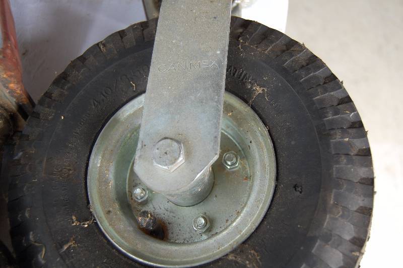 lot 268 image: Boat Dock Wheels